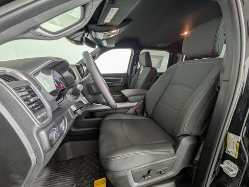 New 2026 RAM 2500 Big Horn AWD/4WD image 15