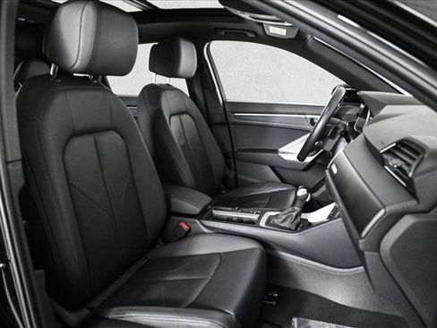 Used 2022 Audi Q3 2.0T Premium Plus image 22