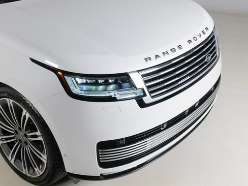Certified 2024 Land Rover Range Rover SV AWD/4WD image 34