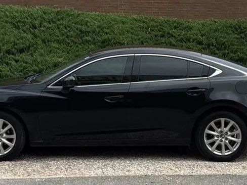 Used 2017 MAZDA MAZDA6 Sport FWD image 2