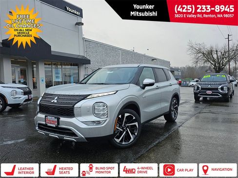 New 2025 Mitsubishi Outlander SE image 1