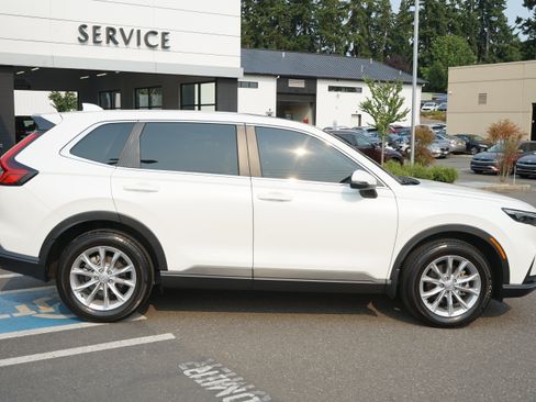 Used 2024 Honda CR-V EX-L image 2