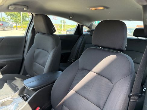 Used 2016 Chevrolet Malibu LT FWD image 19