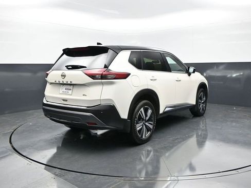 Used 2023 Nissan Rogue SL FWD image 8