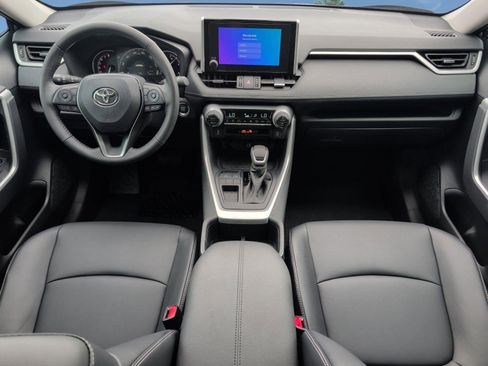 Used 2025 Toyota RAV4 XLE Premium FWD image 27