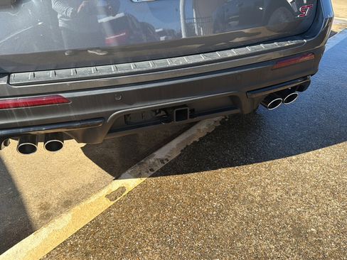 Used 2024 Ford Explorer ST w/ Equipment Group 401A image 8