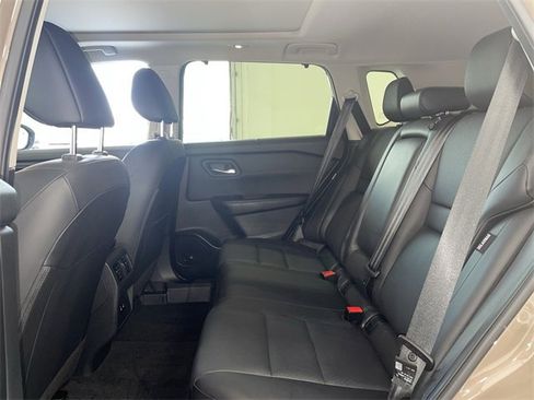 Certified 2024 Nissan Rogue SV w/ SV Premium Package image 18