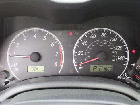 Used 2012 Toyota Corolla LE FWD image 16