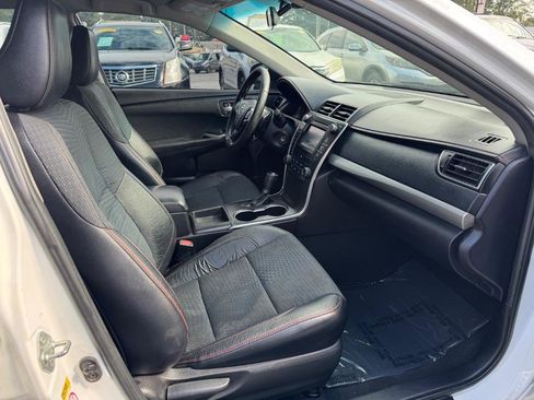 Used 2015 Toyota Camry SE image 20