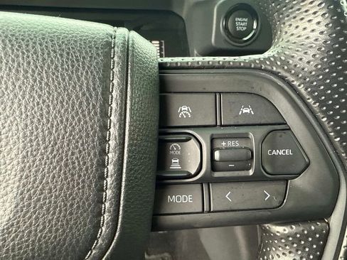 Used 2024 Toyota Tacoma SR5 AWD/4WD image 27