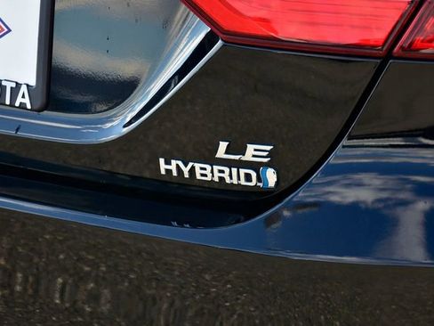 Used 2018 Toyota Camry LE w/ Audio Package image 12