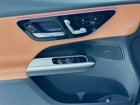 Certified 2026 Mercedes-Benz GLC 300 4MATIC image 18