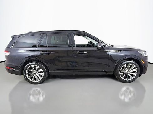 Used 2025 Lincoln Aviator AWD w/ Jet Appearance Package image 16