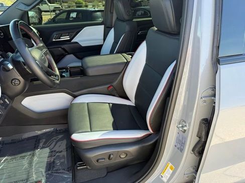 Used 2025 Chevrolet Silverado EV RST image 36