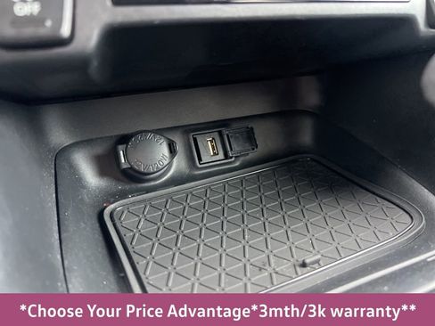 Used 2022 Toyota RAV4 XLE image 60