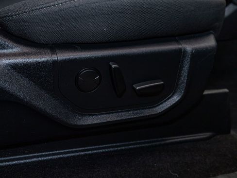 Used 2019 Ford F150 Lariat image 21