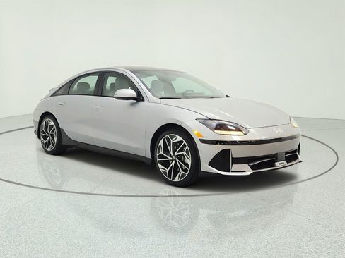 Used 2023 Hyundai Ioniq 6 Limited AWD/4WD image 3