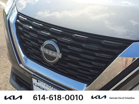 Used 2023 Nissan Rogue SV AWD/4WD image 14