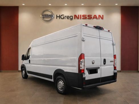 Used 2025 RAM ProMaster 3500 w/ Convenience Group FWD image 2