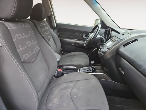 Used 2013 Kia Soul + w/ Audio Pkg image 15