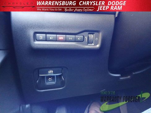 New 2026 Jeep Cherokee Limited image 32