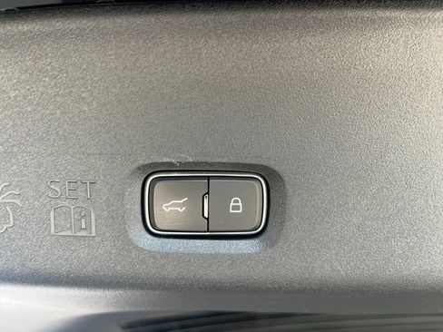 Certified 2025 Ford Expedition Platinum AWD/4WD image 9