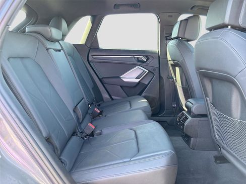 Used 2024 Audi Q3 2.0T Premium Plus w/ Premium Plus Package image 29