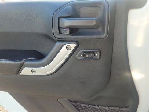 Used 2017 Jeep Wrangler Unlimited Sport image 28