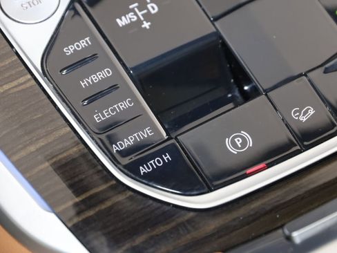 Used 2023 BMW X5 xDrive45e w/ M Sport Package image 31