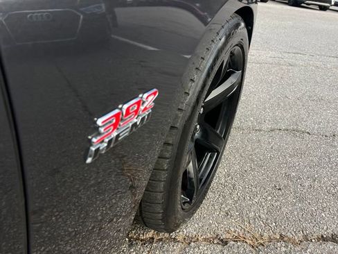Used 2018 Dodge Charger SRT w/ Technology Group image 36