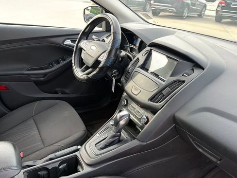 Used 2015 Ford Focus SE FWD image 75