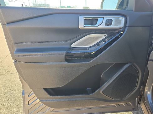 Used 2022 Ford Explorer ST w/ Equipment Group 401A image 12