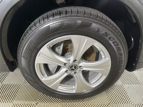 Used 2017 Mercedes-Benz GLC 300 4MATIC image 26