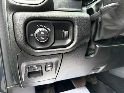 Used 2025 RAM 1500 Big Horn AWD/4WD image 19