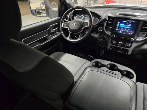 Used 2024 RAM 2500 Big Horn AWD/4WD image 43