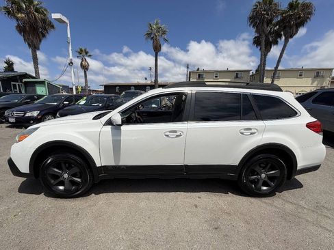 Used 2014 Subaru Outback 2.5i Limited AWD/4WD image 8