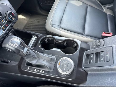Used 2025 Ford Bronco Outer Banks AWD/4WD image 24