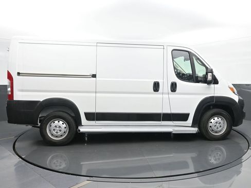 Used 2023 RAM ProMaster 2500 image 6