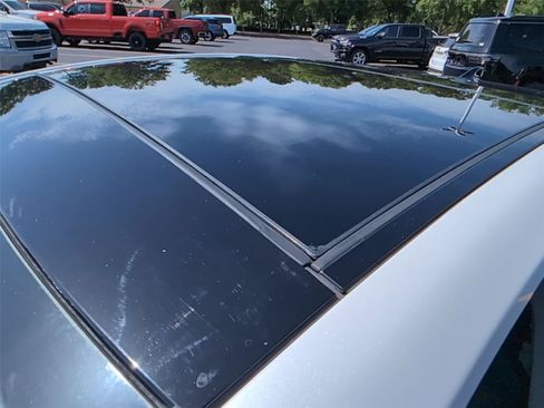 Used 2023 Toyota Camry XSE FWD image 14