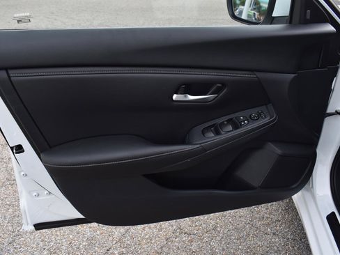Certified 2025 Nissan Sentra SV w/ All-Weather Package FWD image 22