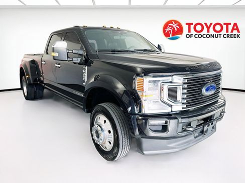 Used 2022 Ford F450 Platinum w/ FX4 Off-Road Package AWD/4WD image 1
