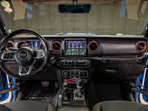 Used 2021 Jeep Gladiator Mojave AWD/4WD image 18