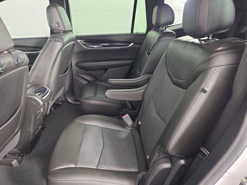 Used 2021 Cadillac XT6 Premium Luxury FWD image 36