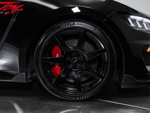 Used 2017 Ford Mustang Shelby GT350R w/ GT350R Equipment Group 920A RWD image 15
