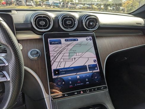 Used 2022 Mercedes-Benz C 300 Sedan image 19