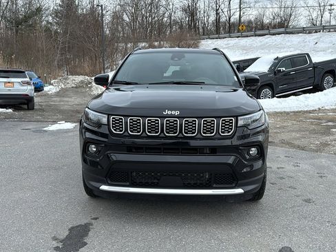 Certified 2024 Jeep Compass Limited image 8