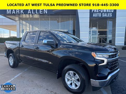 Used 2025 Chevrolet Silverado 1500 LT AWD/4WD image 1