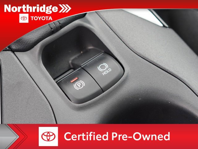 Certified 2025 Toyota Corolla Cross LE FWD image 30