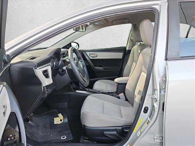 Used 2015 Toyota Corolla LE FWD image 10