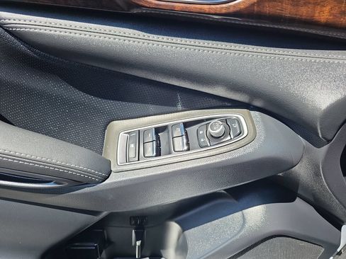 Used 2025 Subaru Ascent Touring AWD/4WD image 31